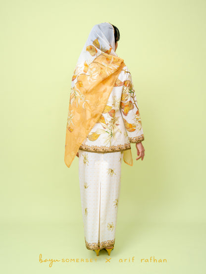 Inara Kurung - Cempaka Puteh (with shawl)