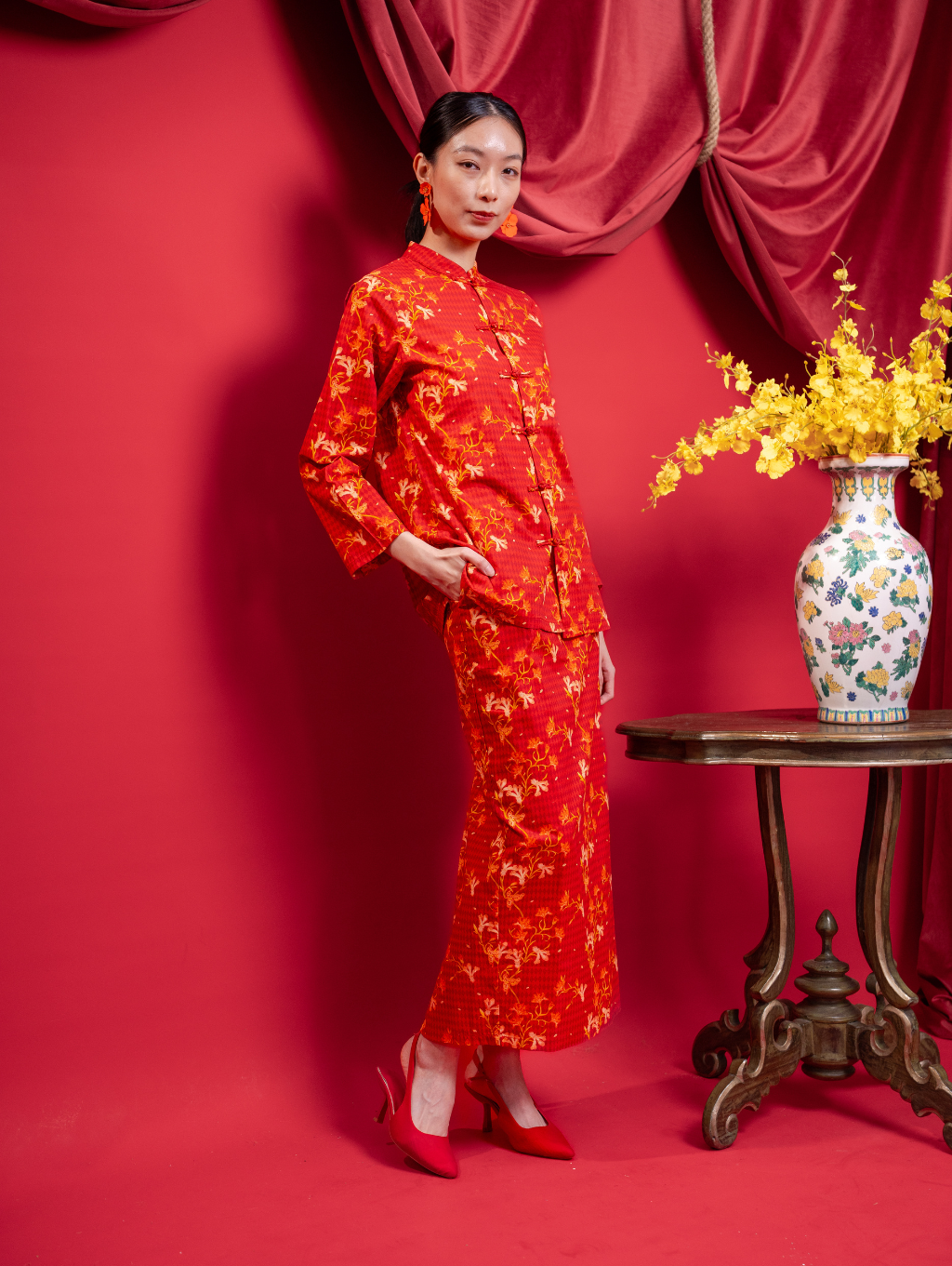 Mandarin Kurung - Red Blossom