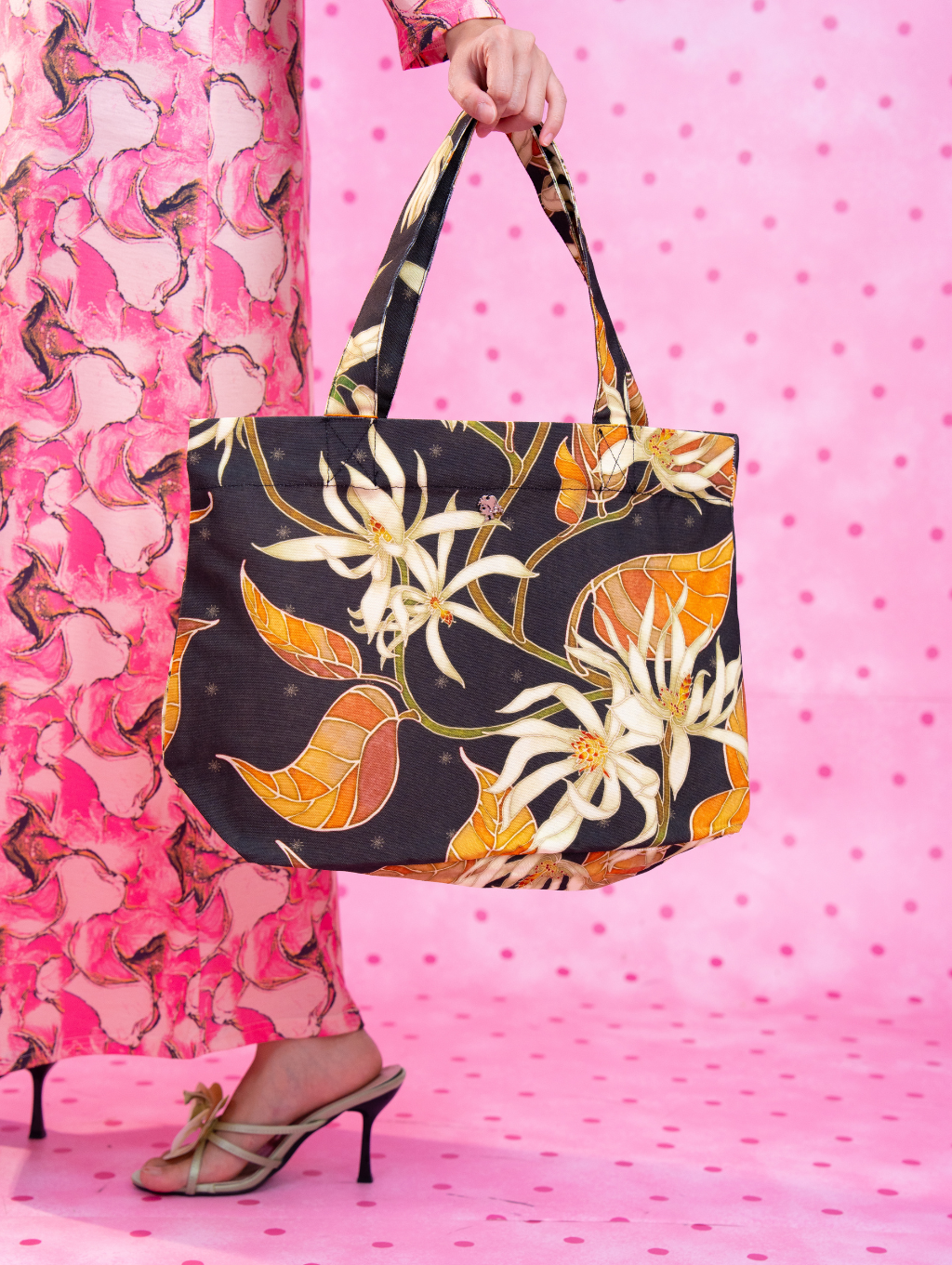 Canvas Tote Bag - Cempaka Hitam