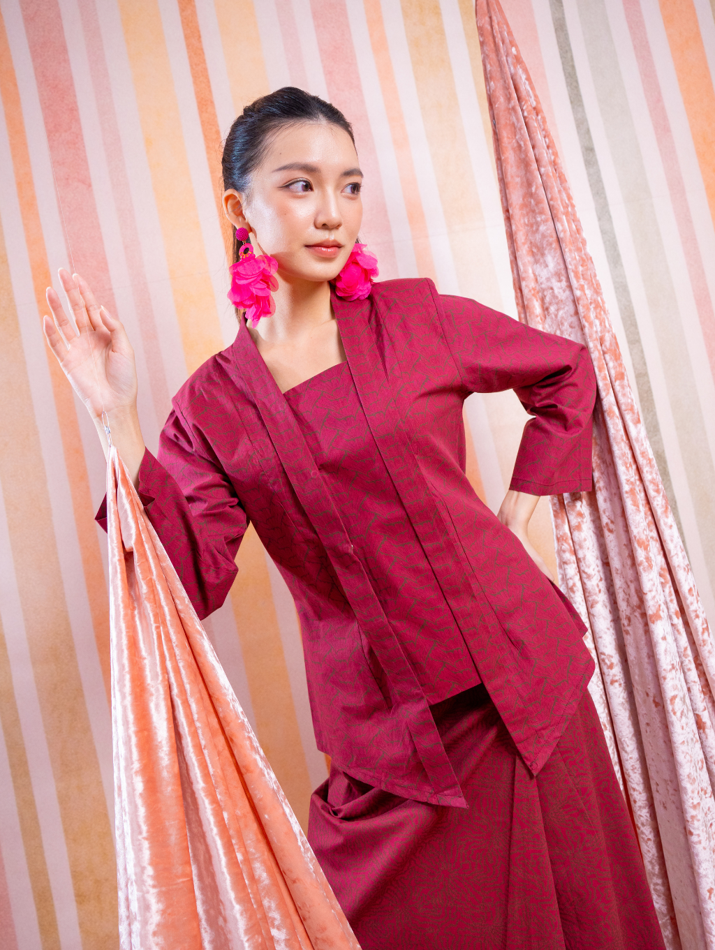 Agnes Kotabaru Kebaya - Delia Maroon