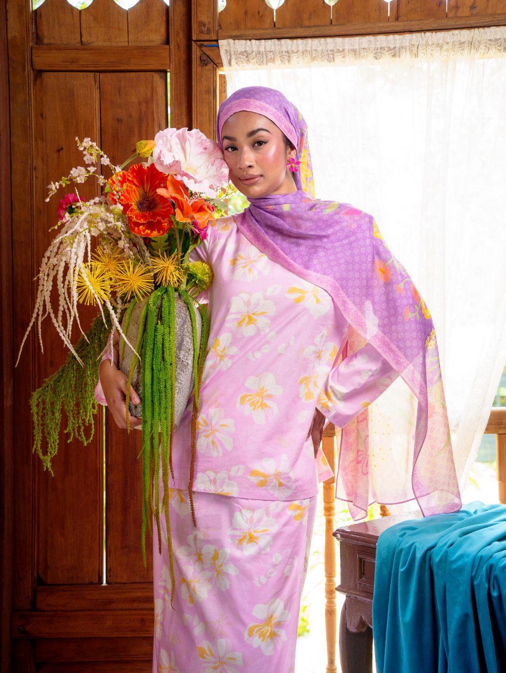 Poppetine Kurung