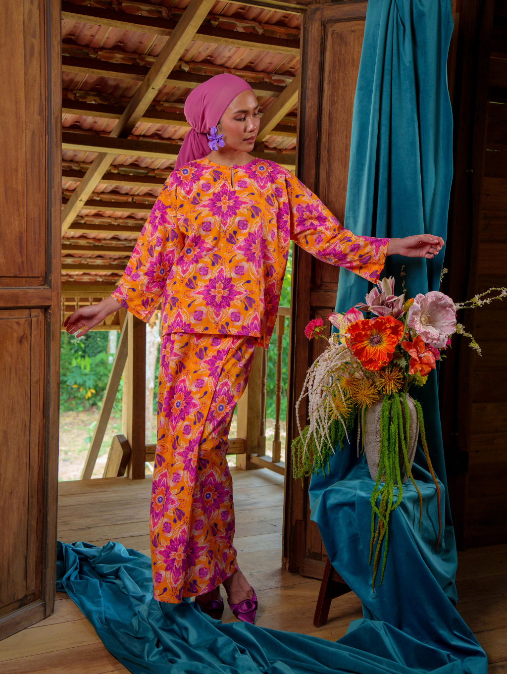 Tilly Oversized Kurung - Moonpetal