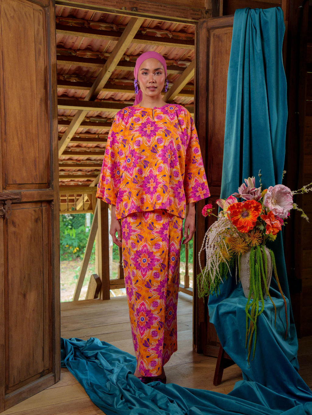 Tilly Oversized Kurung - Moonpetal