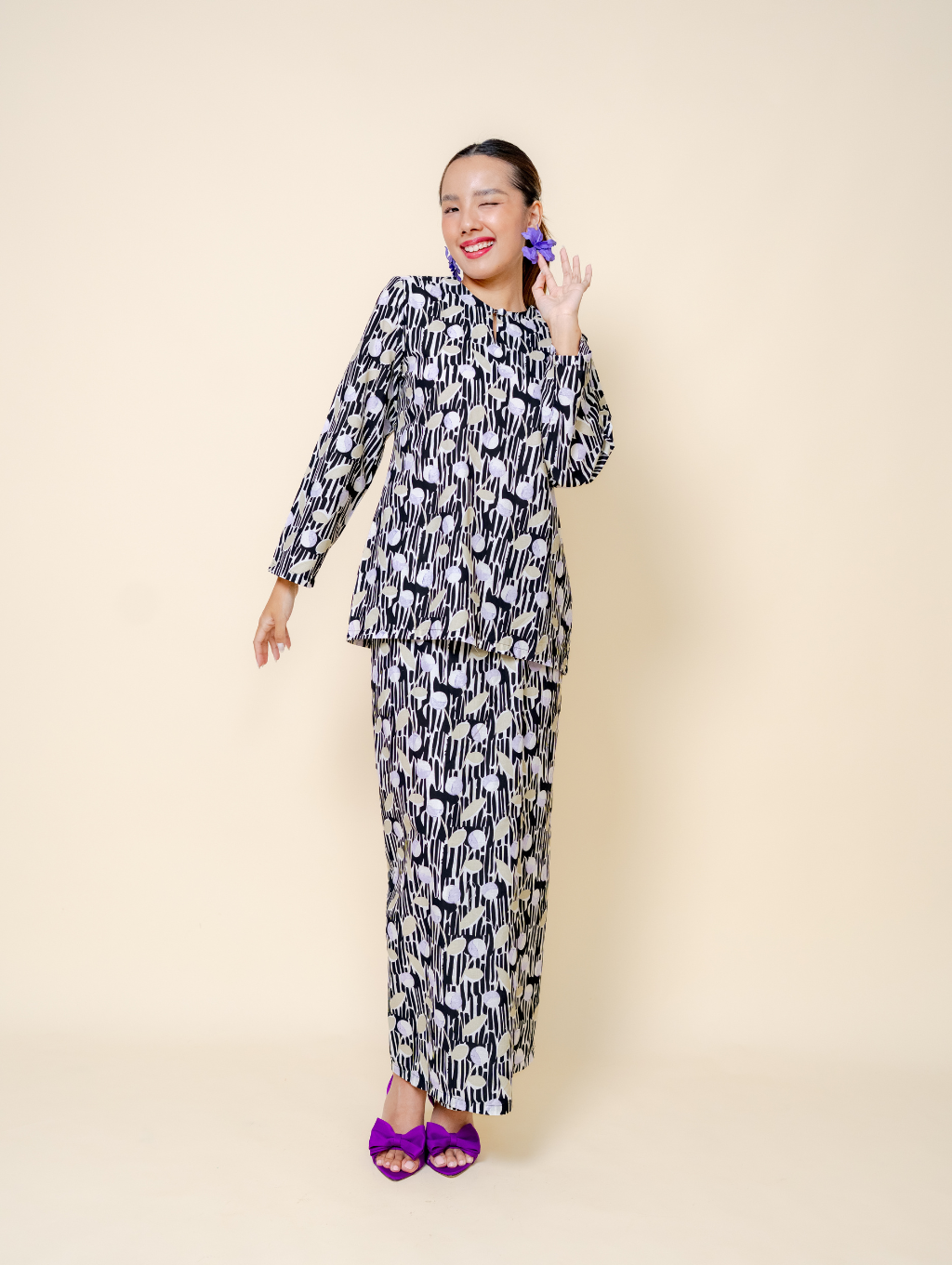Hazel Kurung - Black