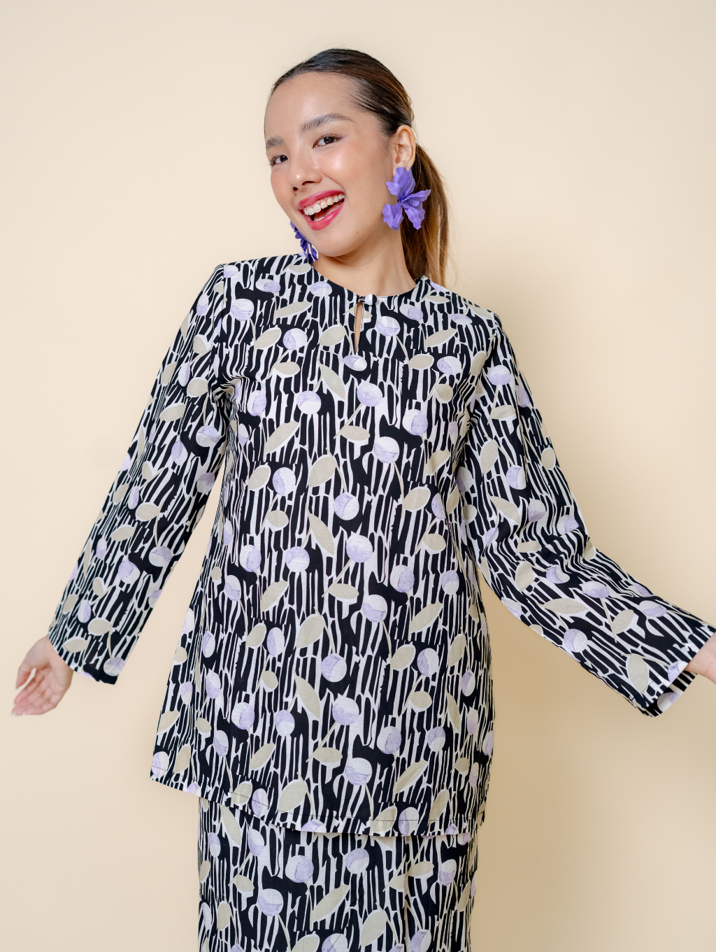 Hazel Kurung - Black
