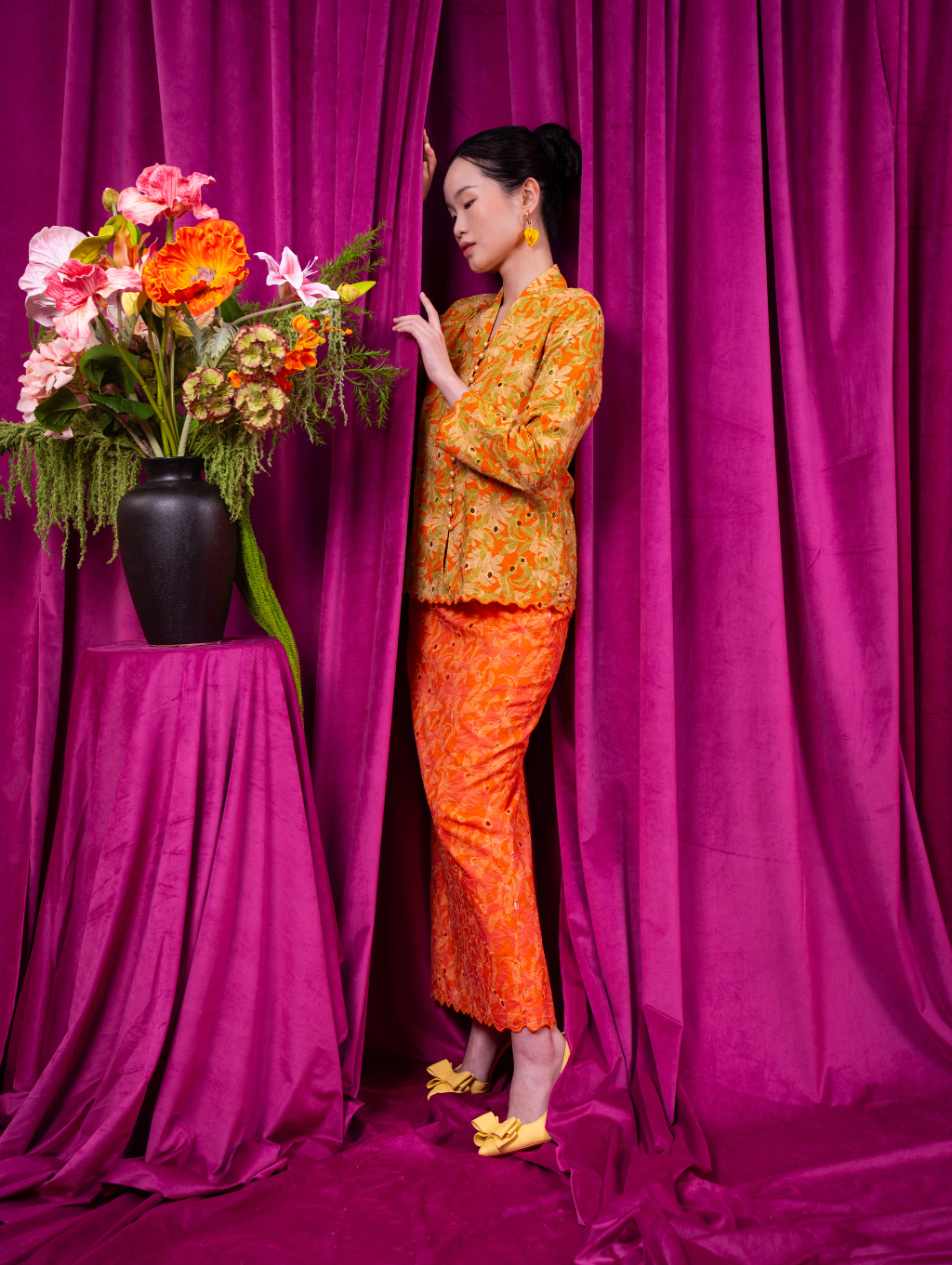 Melour Embroidery Kebaya - Paloma Orange