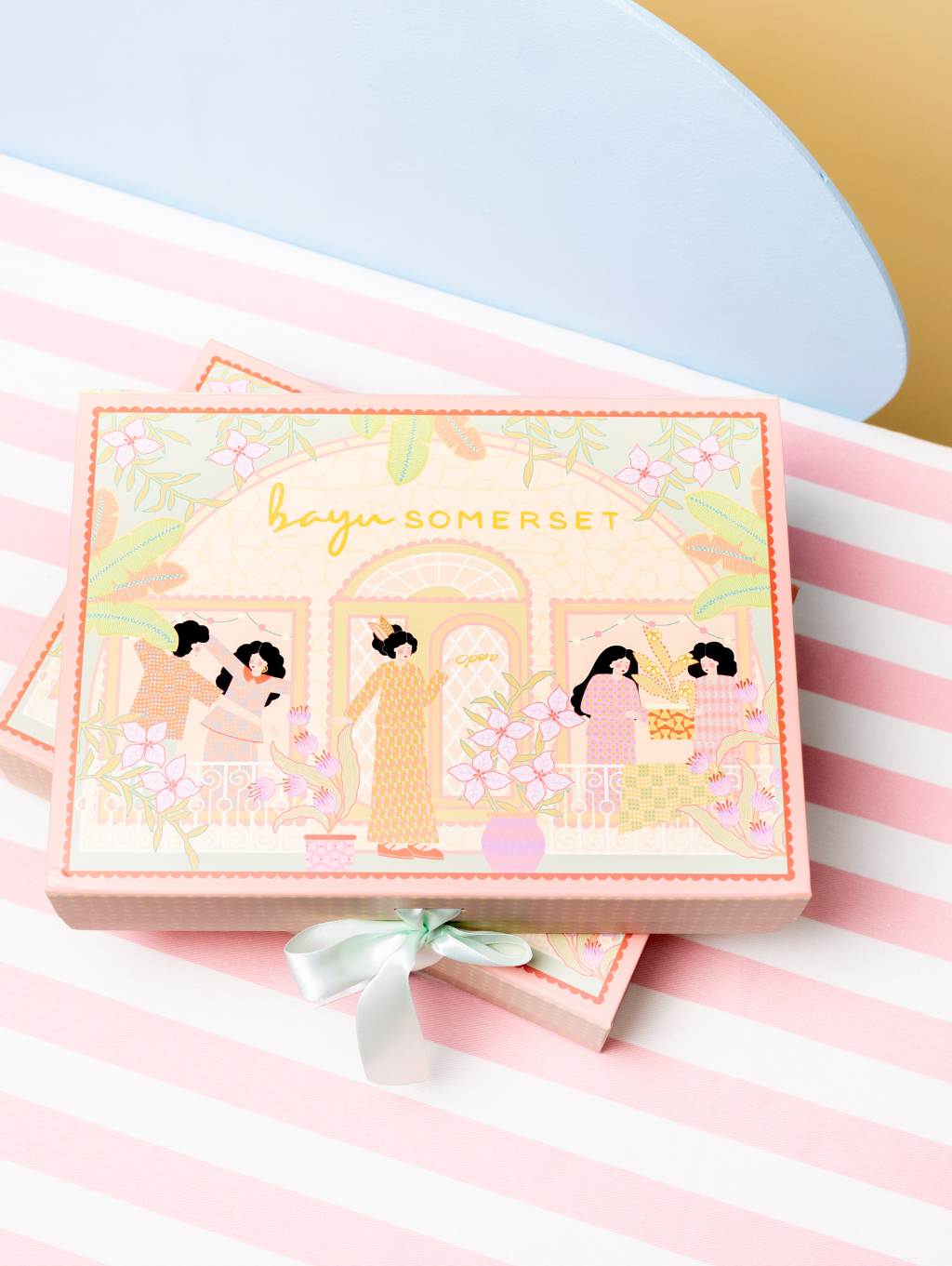 Molly Gift Box
