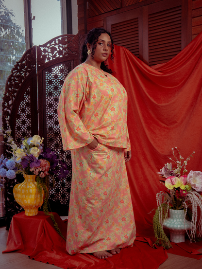Tilly Oversized Kurung - Warisan Merah Jambu