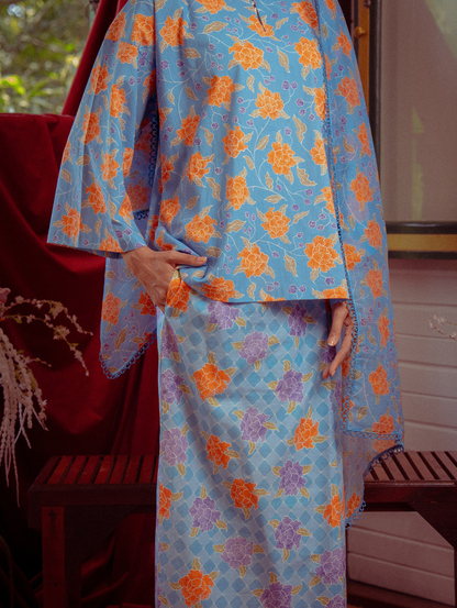 Tilly Oversized Kurung - Warisan Purnama Biru
