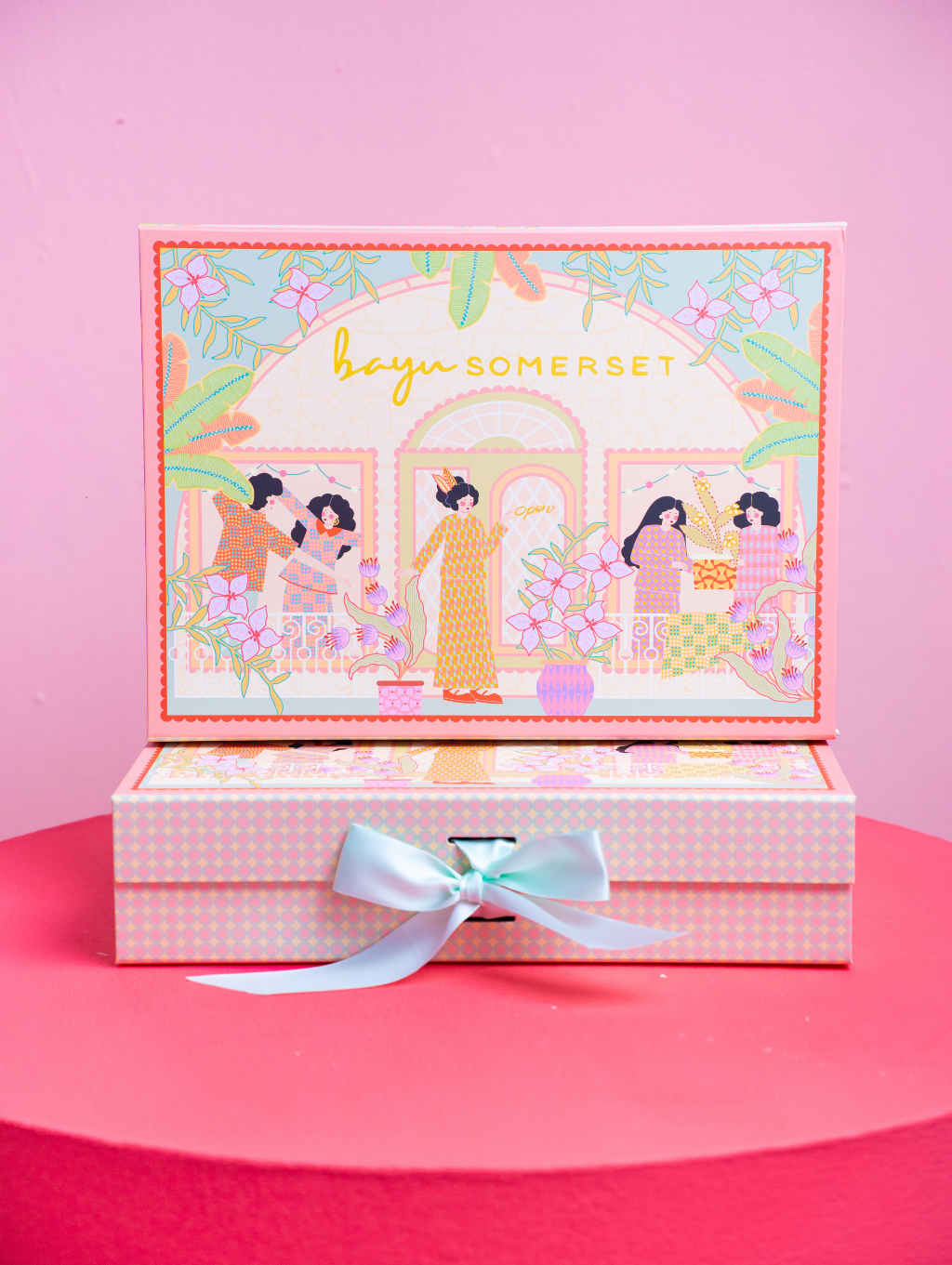 Molly Gift Box