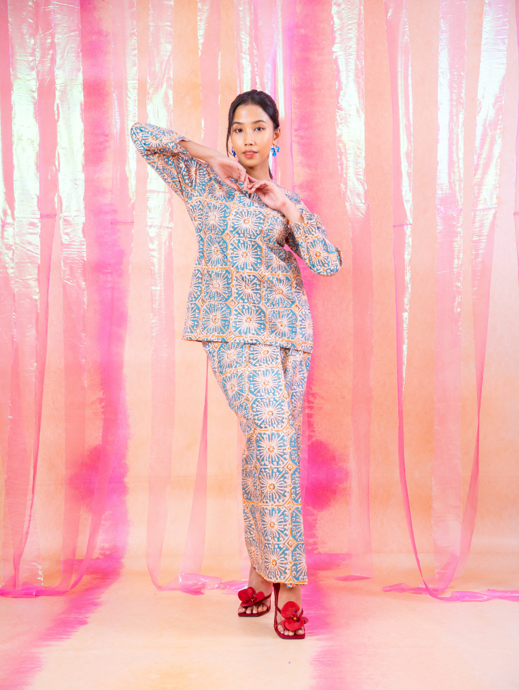 Gisele Kurung