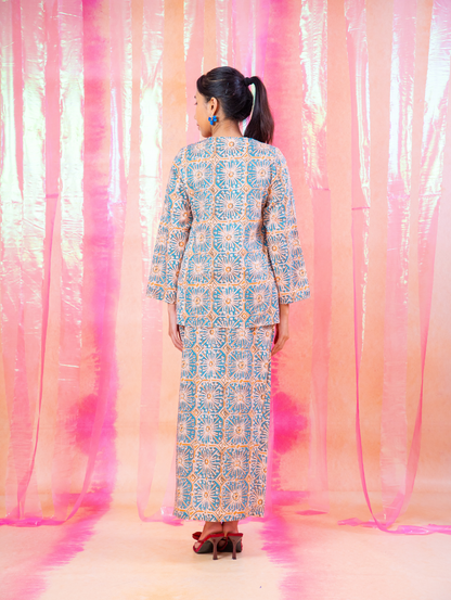 Gisele Kurung