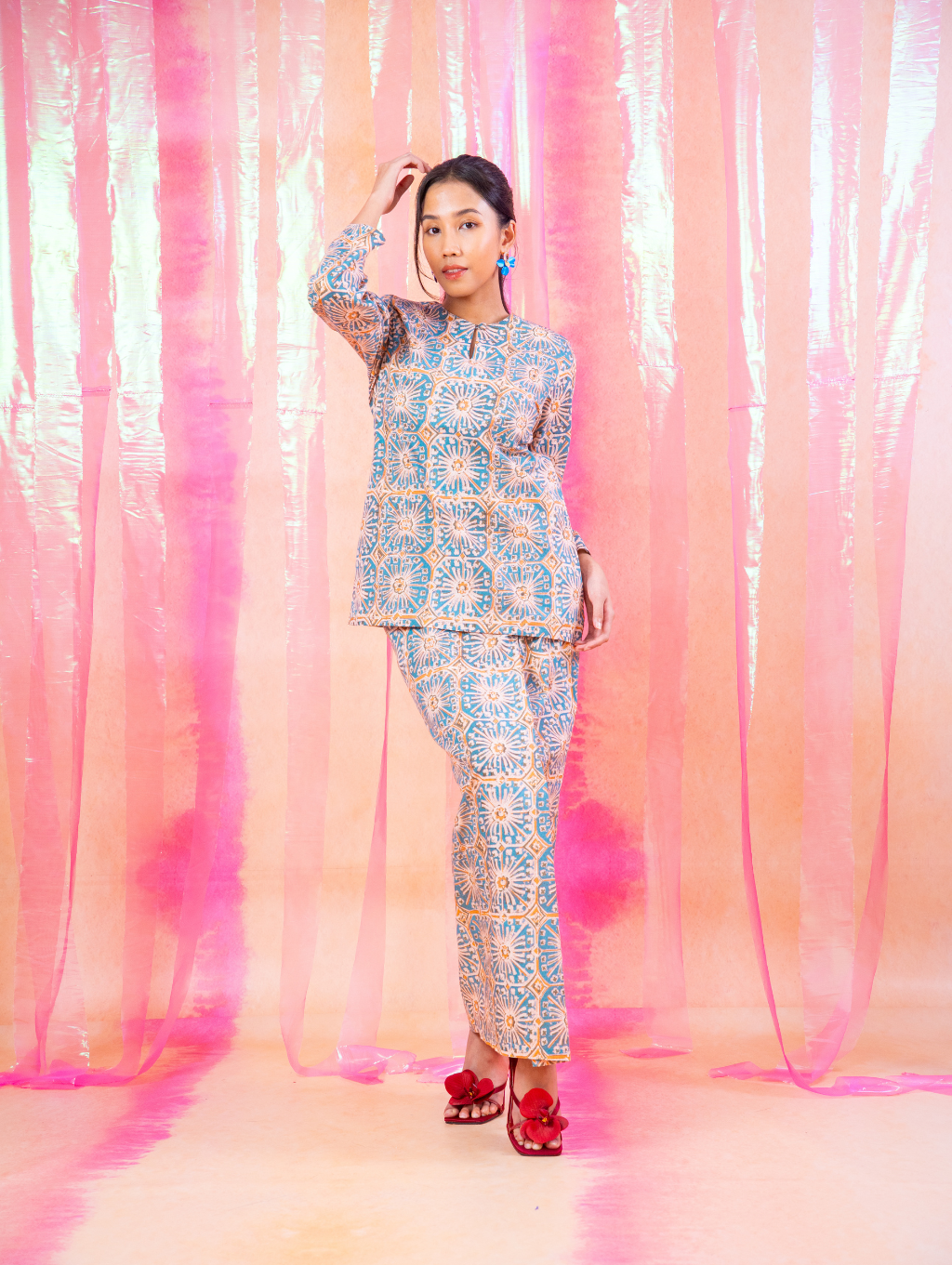 Gisele Kurung