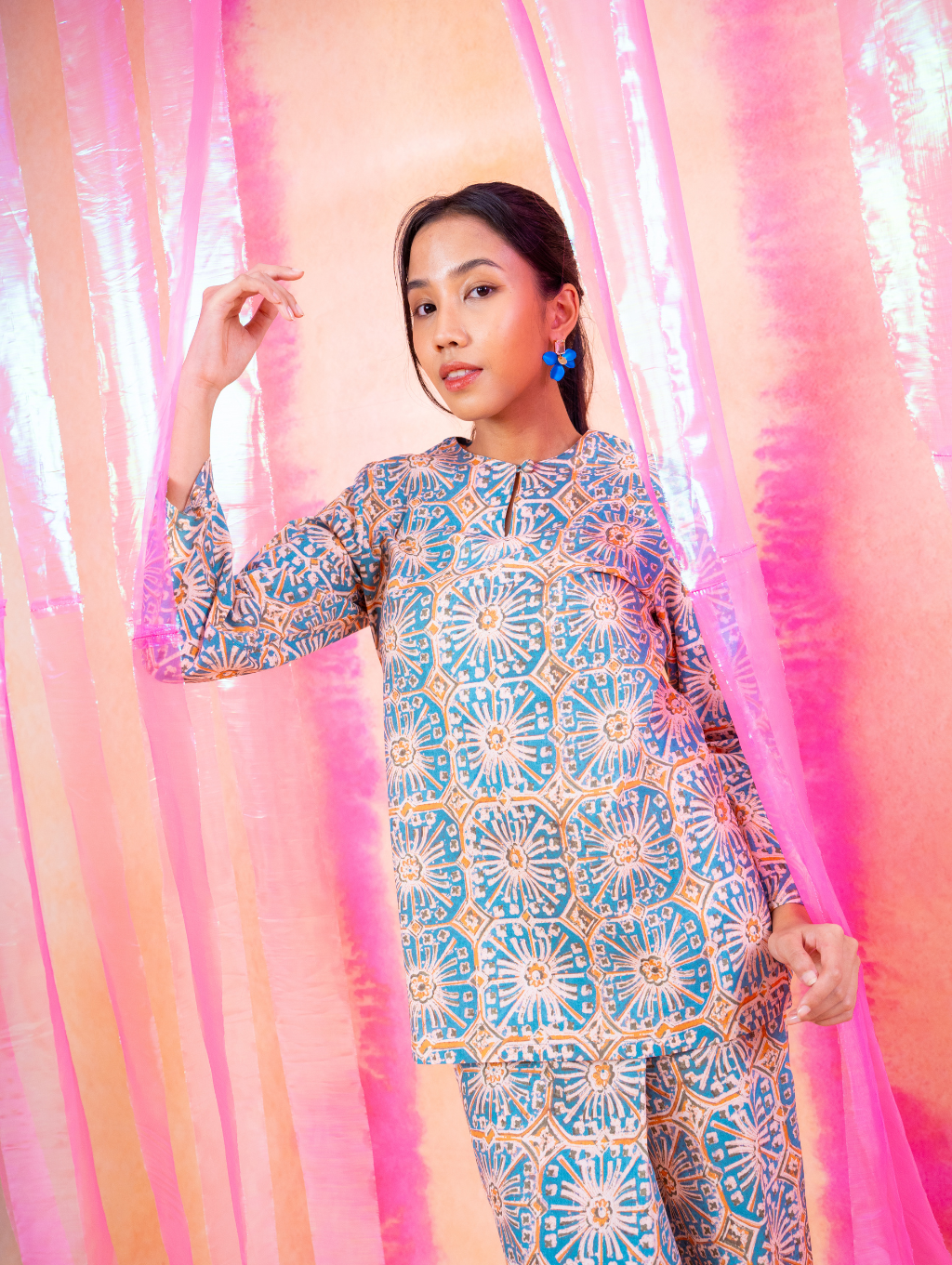 Gisele Kurung