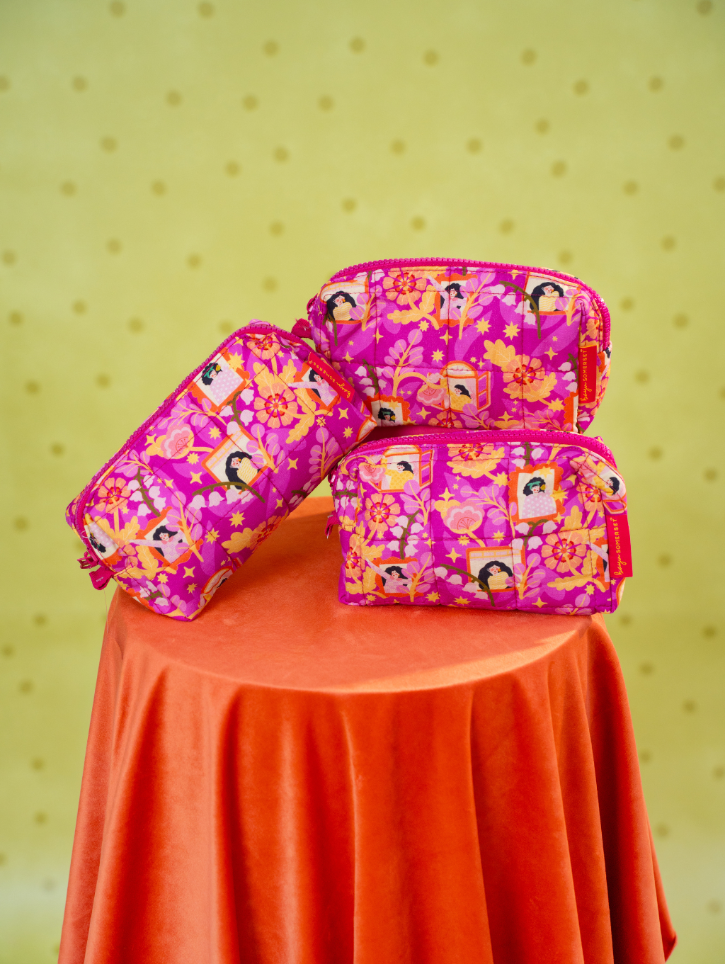 Free Molly Vanity Bag ⭐