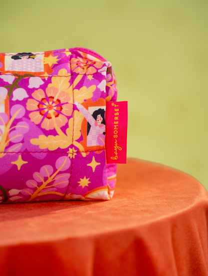 Free Molly Vanity Bag ⭐