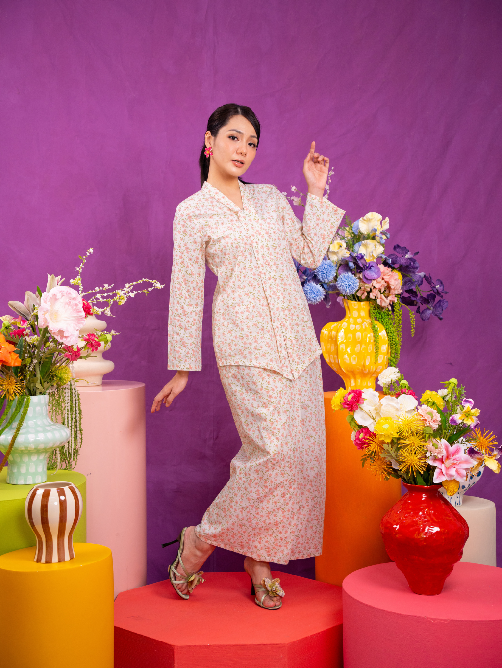 Zinnia Kebaya