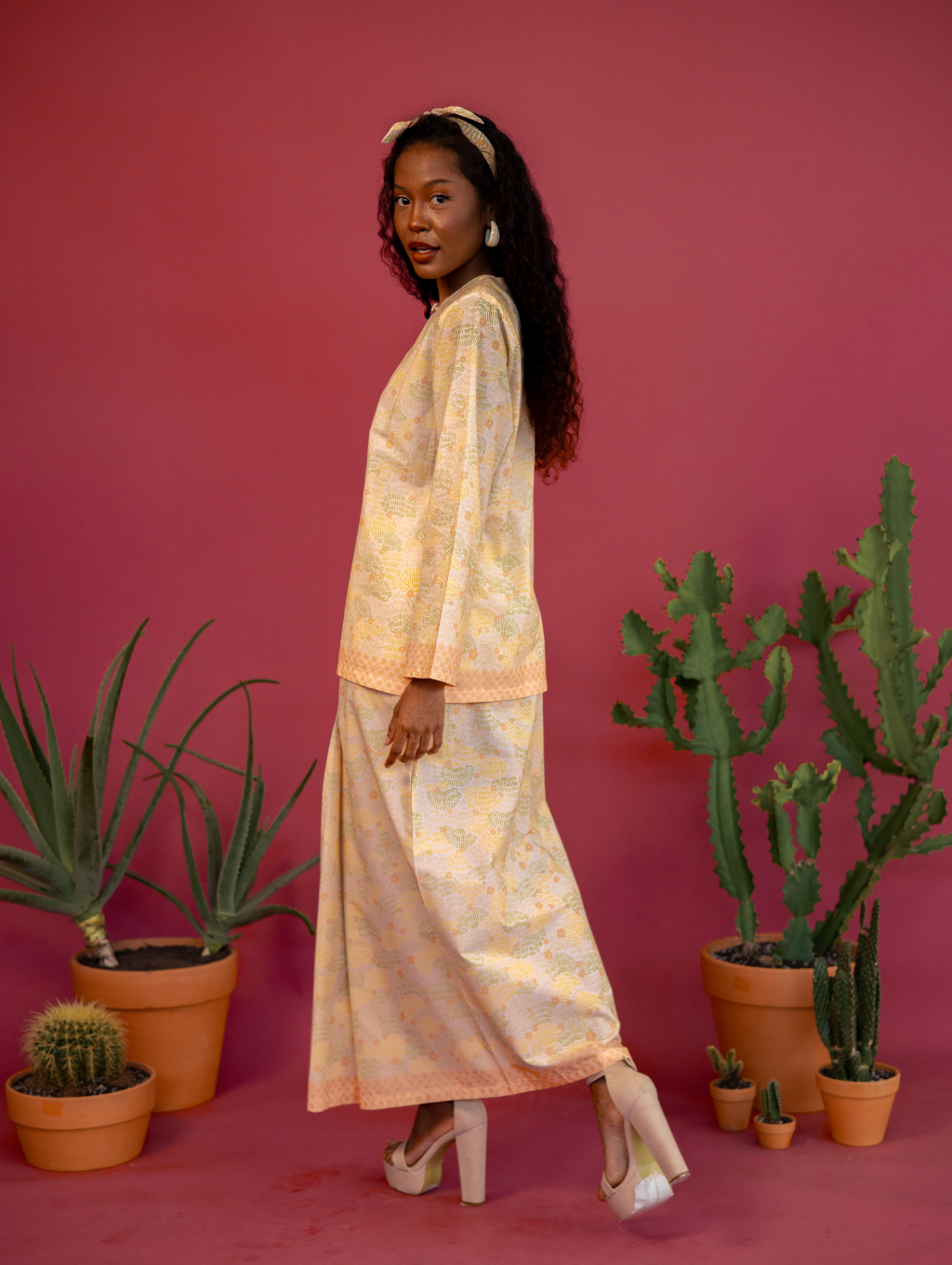 Murni Kurung in Jingga