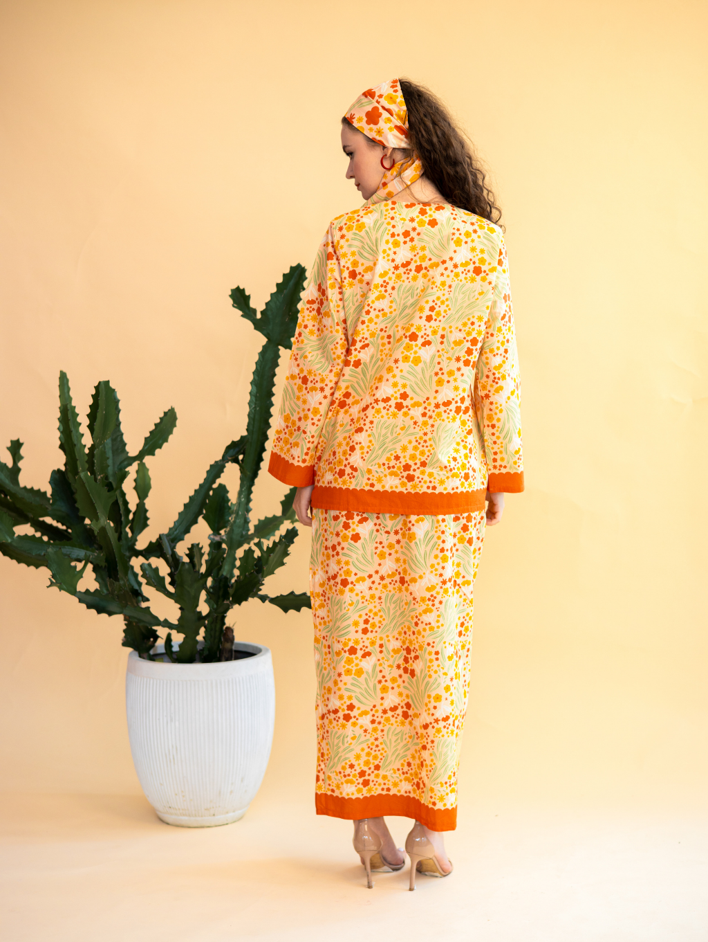 Mekar Kurung in Merah