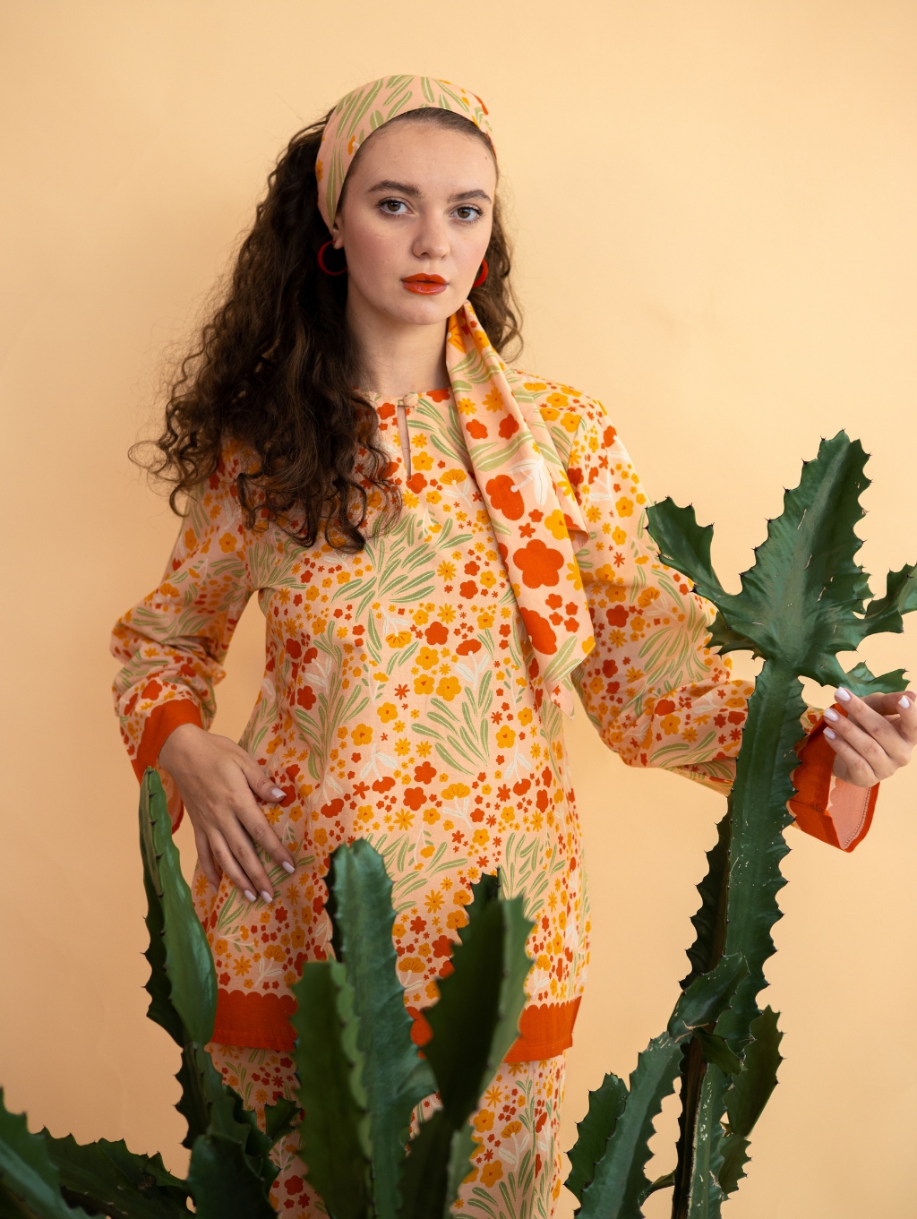 Mekar Kurung in Merah