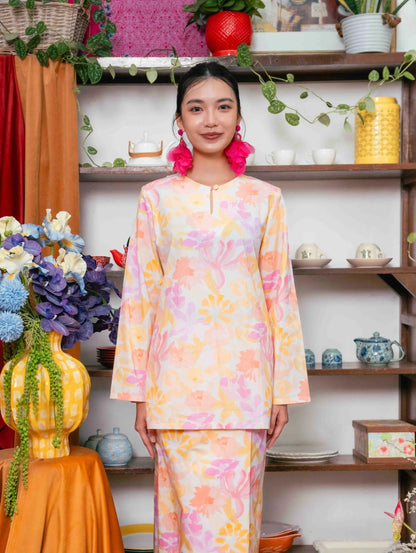 Calanthe Kurung in Pink