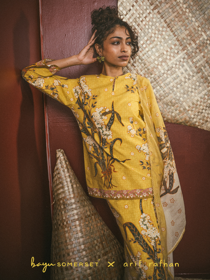 Kesidang Kurung - Kuning (with shawl)