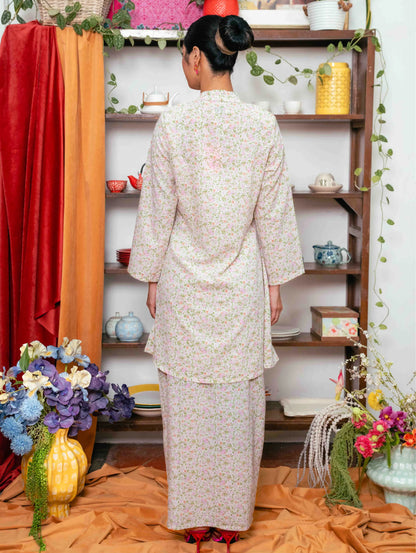 Merdu Kebarung in Cream