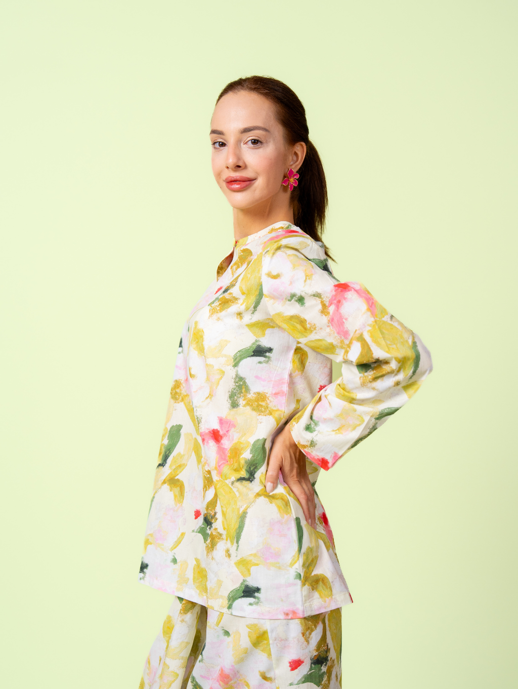 Stella Kurung