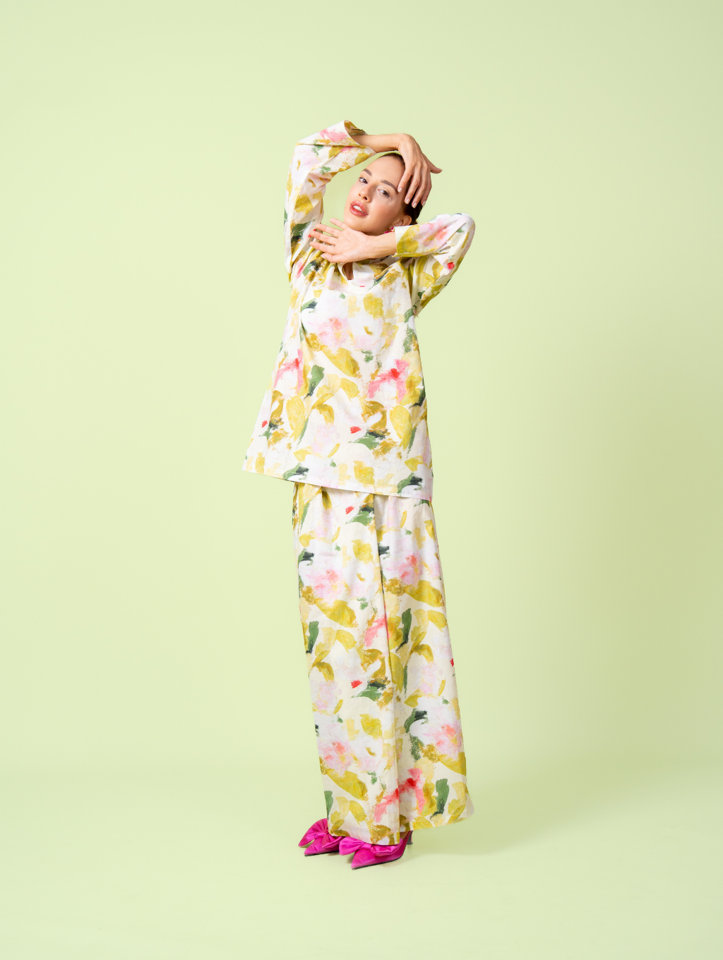 Stella Kurung